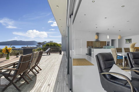 Sunset Bay Escape - Hotel NSW 14