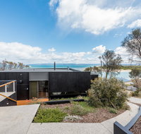 Cocktails with a View - Hotel NSW