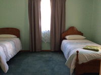 Book Ross Accommodation Vacations Hotel NSW Hotel NSW