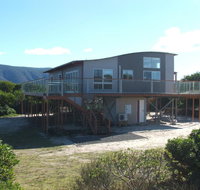 Seymour Waves - Hotel NSW