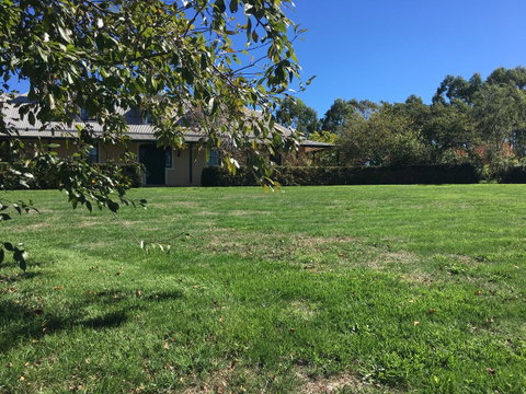 CLAYFIELD HOMESTEAD - Rustic Country Accommodation - Hotel NSW 1