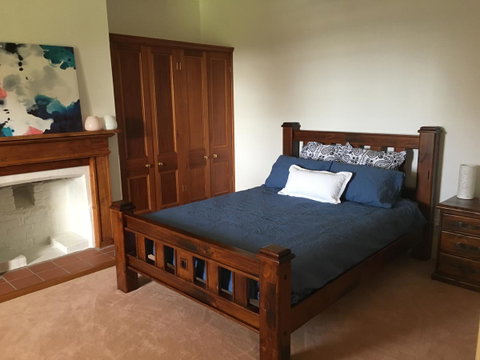 CLAYFIELD HOMESTEAD - Rustic Country Accommodation - Hotel NSW 10
