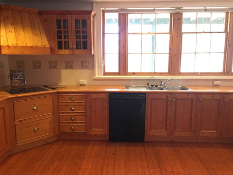 CLAYFIELD HOMESTEAD - Rustic Country Accommodation - Hotel NSW 7