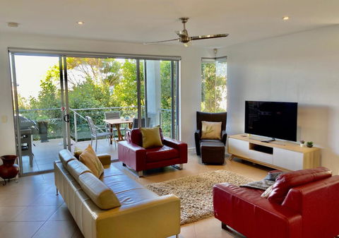 NEW Sunshine Beach Family Escape 3 Bedroom With Free Wifi And Parking - Hotel NSW 3