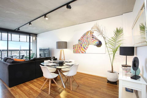 NGV Art Centre Retreat - StayCentral - Hotel NSW 0