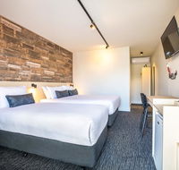 Nightcap at Westside Hotel - Hotel NSW