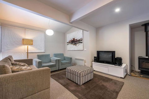 Numbawan-DPA - Hotel NSW 2