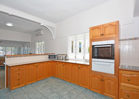 Ocean Breeze Hervey Bay - Hotel NSW 1