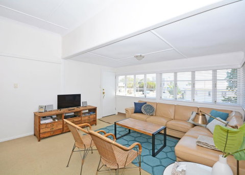 Ocean Breeze Hervey Bay - Hotel NSW 2