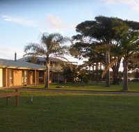 Ourimbah - across from the local rock pools - Hotel NSW
