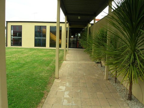 Overlander Hotel Motel - Hotel NSW 2
