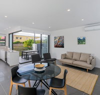 Oxford Steps - Executive 2BR Bulimba Apartment Across from the Park on Oxford St - Hotel NSW