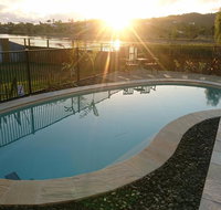 Palm Lakeside Holiday Home - Bowen Whitsundays Queensland - Hotel NSW