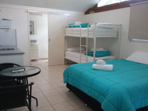 Palms Hervey Bay - Hotel NSW 2