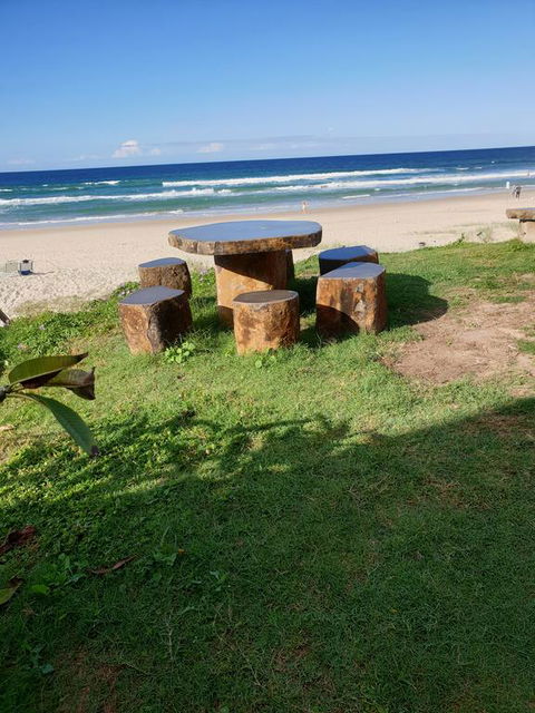 Palmy Sea Breeze - Hotel NSW 2