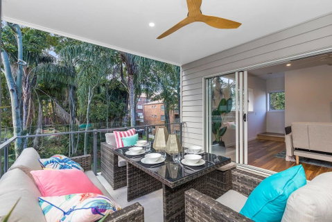 Park Avenue Townhouse Retreat Brisbane Sleeps 10 - Hotel NSW 2