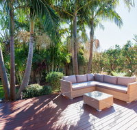 Pawprints, 123 Bagnalls Beach Road - Hotel NSW