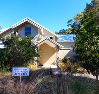 Pelican Escape Executive Home at Raffertys Resort