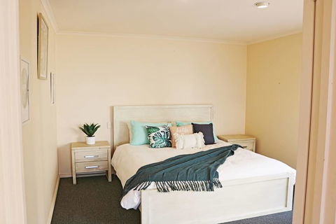 Pelican Lake Holiday House - Hotel NSW 2