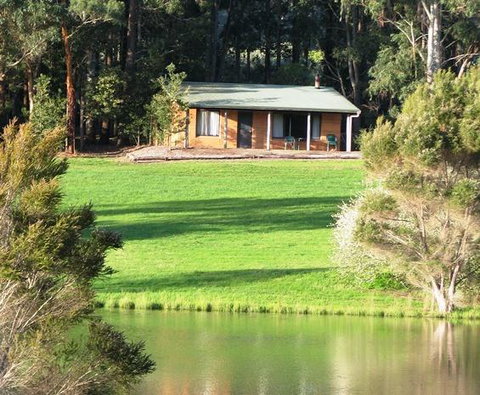 Pemberton Lake View Chalets - Hotel NSW 2