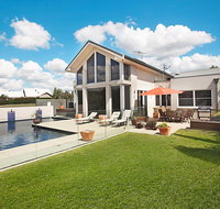 Play A Round - Hotel NSW