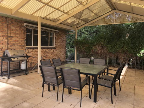 Pleasant View - Hotel NSW 1