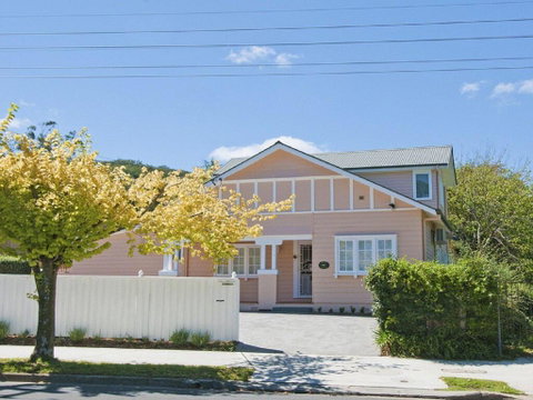 Plum Tree Cottage - Warm, Cosy & Walk To Town - Hotel NSW 0
