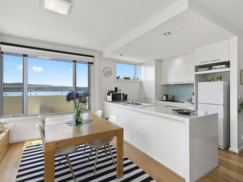 POINT GREY APARTMENT ONE - VIEWPOINT - Hotel NSW 1