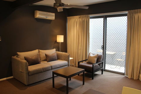 Portman House - Hotel NSW 3
