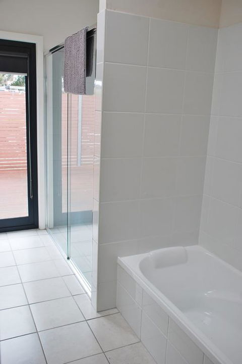 POSITION PERFECT CENTRAL INVERLOCH - Hotel NSW 3