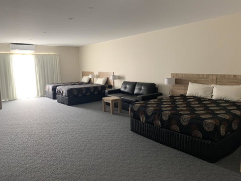 Quality Hotel Sherbourne Terrace - Hotel NSW 1