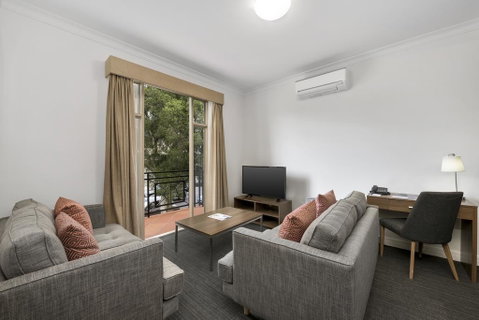Quest Dandenong - Hotel NSW 3