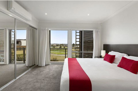 Quest Sanctuary Lakes - Hotel NSW 2