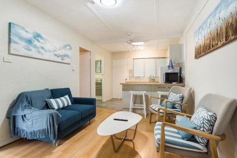 Rare! Modern Unit With Private Fenced Garden Close To The Beach PC4 - Hotel NSW 0