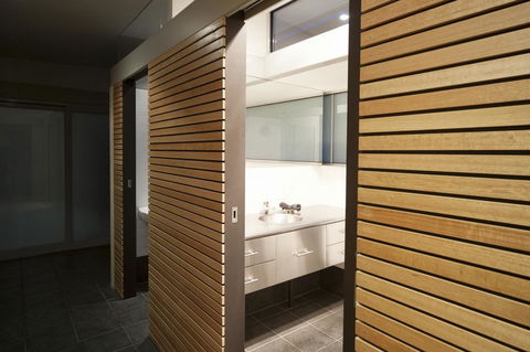 Ridgeline Pottery - Hotel NSW 0