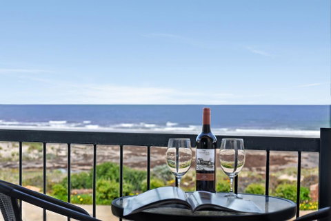 Right On The Beach @ Moana - Hotel NSW 1
