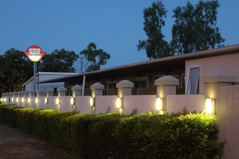 Route 66 Motor Inn - Hotel NSW 2