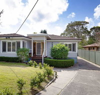 Rubys Retreat', 44 Achilles Street - pet friendly, aircon & boat parking - Hotel NSW