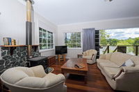 Book Mount Samson Accommodation Vacations Hotel NSW Hotel NSW
