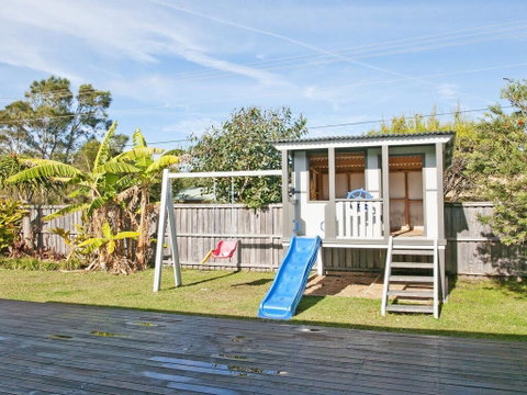 Sand Dunes - House And Cabin Accommodation - Hotel NSW 3