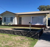 Sandy Shoal', 46 Rigney Street - Shoal Bay Beach Cottage with aircon - Hotel NSW