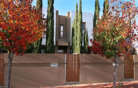 SATOR City Fringe Home Away From Home Pets OK! - Hotel NSW 3