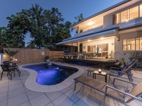 Seabreeze Beachfront - Clifton - Hotel NSW 3