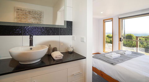 Seaview Family Retreat - Hotel NSW 2