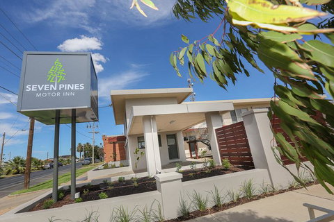Seven Pines Motor Inn - Hotel NSW 0