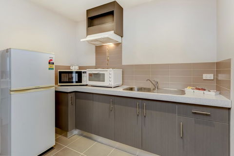 Seymours On Lydiard - Hotel NSW 3