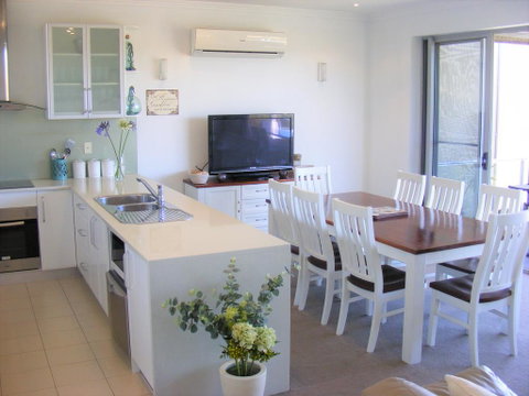 Shearwaters Apartment, Ocean Views - Hotel NSW 1