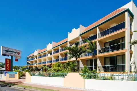 Shelly Bay Resort - Hotel NSW 3