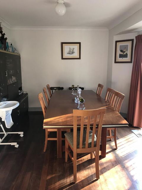 Short Stays At Janines - Hotel NSW 2