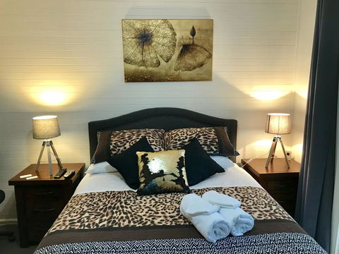 Short Stays Gippsland (Newborough) - Hotel NSW 0